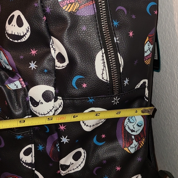 DISNEY TIM BURTON'S THE NIGHTMARE BEFORE CHRISTMAS JACK & SALLY LARGE BACKPACK - Picture 14 of 16